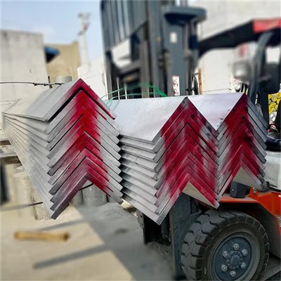 Penyemperitan Sudut Aluminium