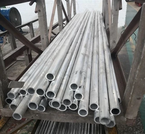 6060, 6061, 6063 Dan 6082 Penyemperitan Aluminium Dan Paip Dieksport Ke UAE
